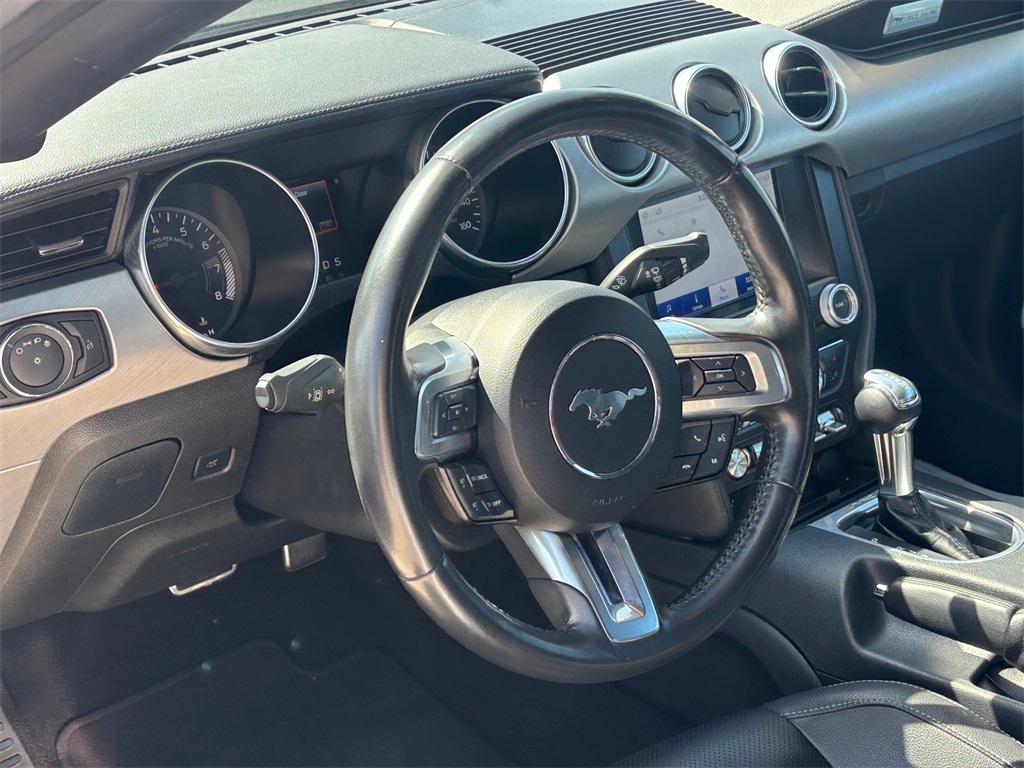 2022 Ford Mustang EcoBoost Premium Image 13 of 30