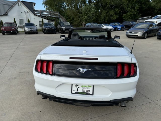 Vehicle image 27 of 36
