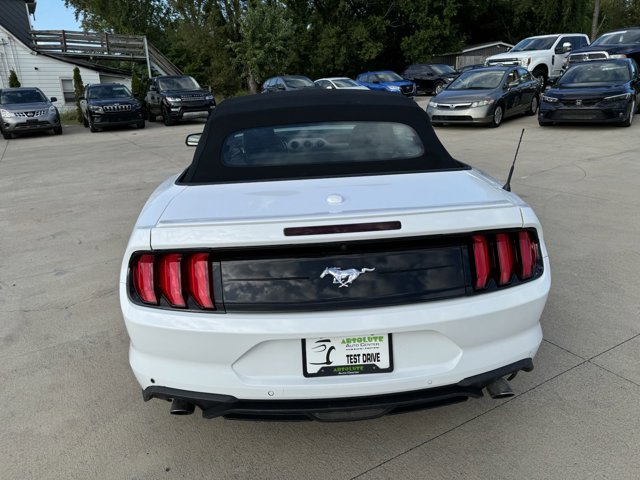 Vehicle image 26 of 36