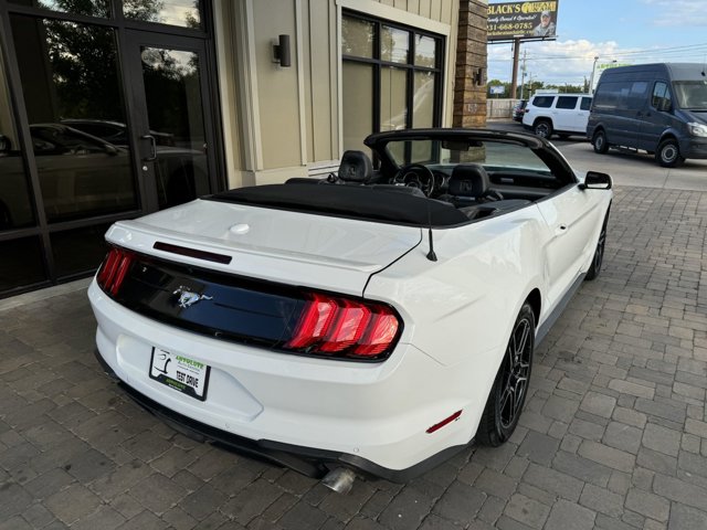 Vehicle image 23 of 36
