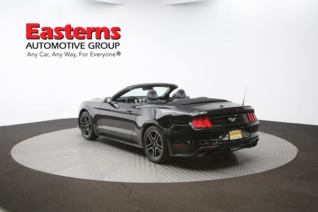 Vehicle image 33 of 60