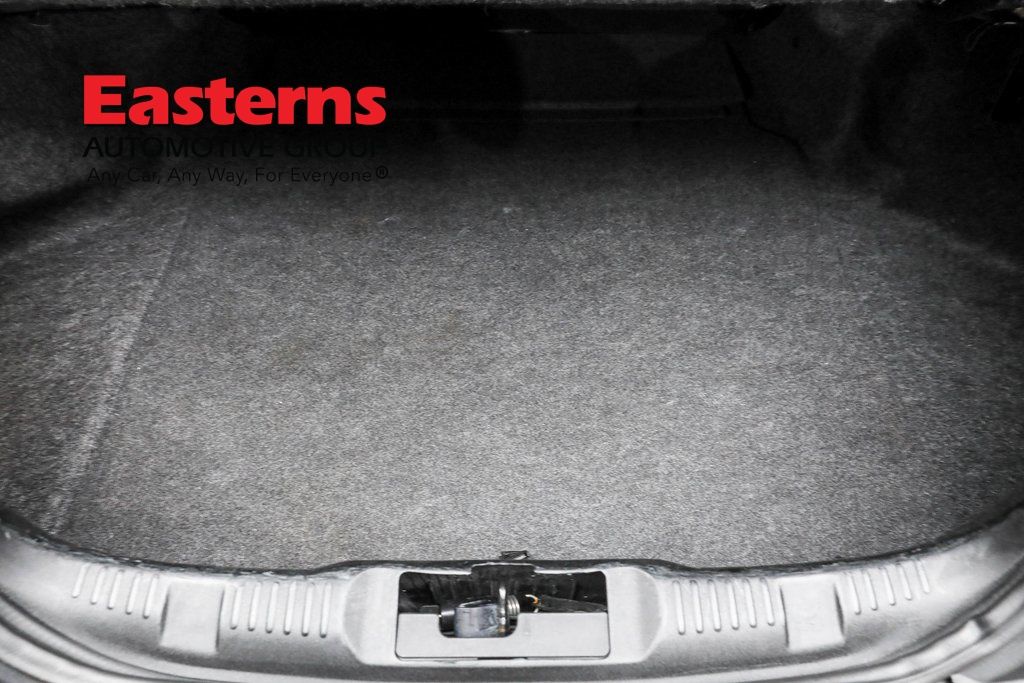 Vehicle image 39 of 60