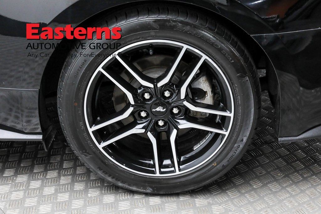 Vehicle image 38 of 60