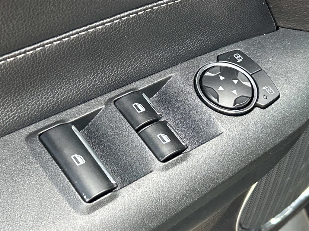 2022 Ford Mustang EcoBoost Premium Image 28 of 35