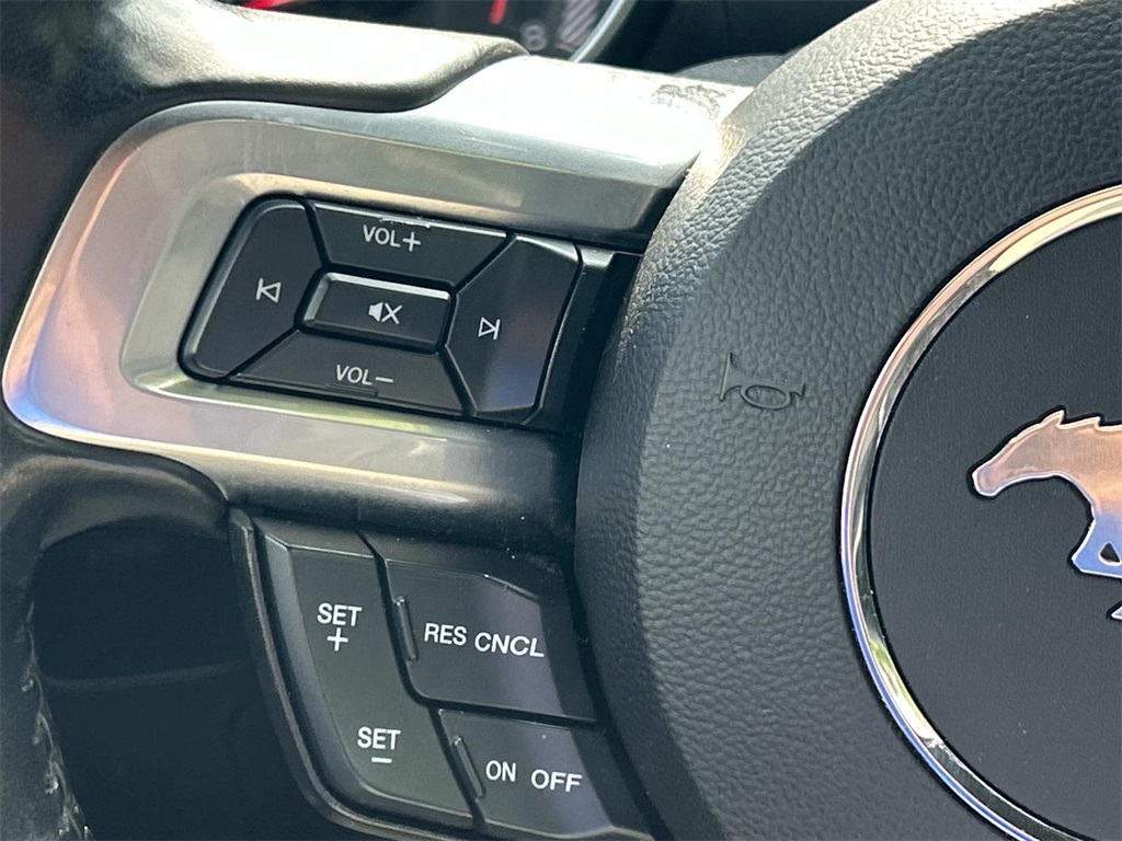 2022 Ford Mustang EcoBoost Premium Image 26 of 35