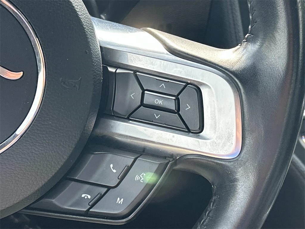 2022 Ford Mustang EcoBoost Premium Image 25 of 35