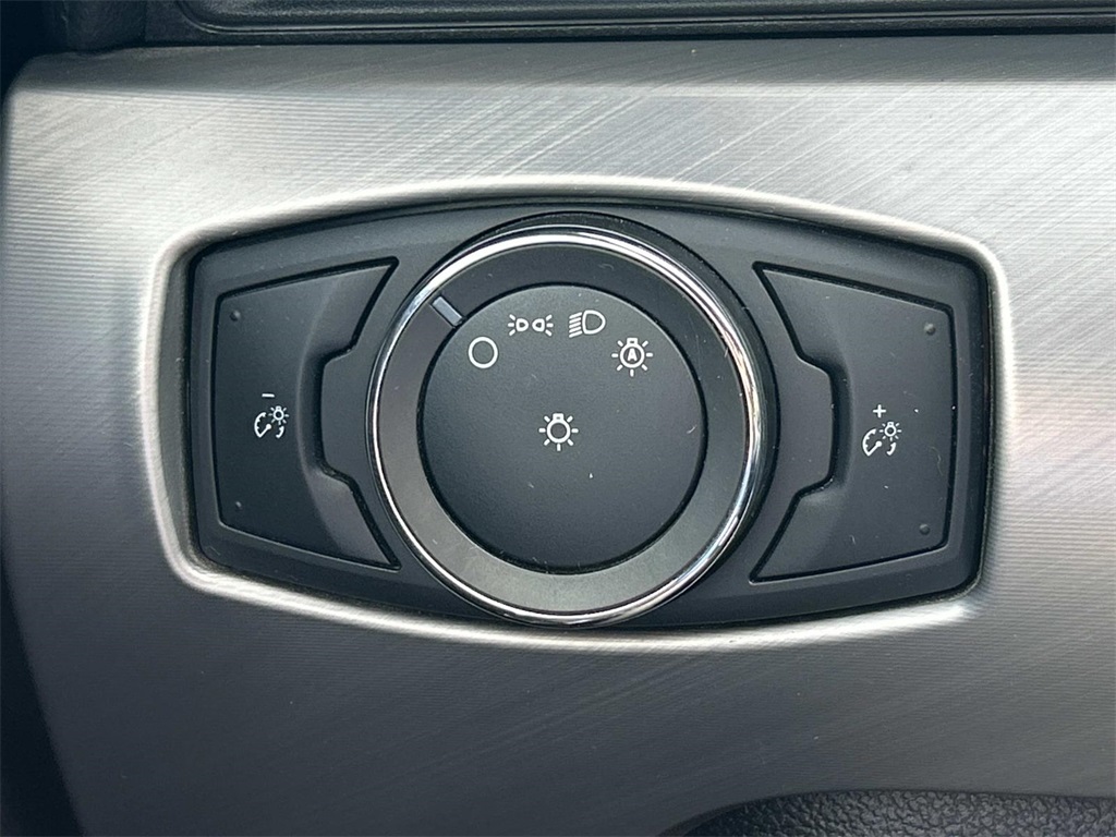 2022 Ford Mustang EcoBoost Premium Image 24 of 35