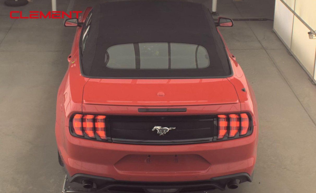 2022 Ford Mustang EcoBoost Premium Image 9 of 19