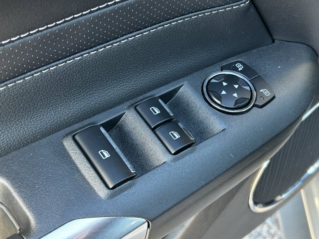 2022 Ford Mustang EcoBoost Premium Image 27 of 30