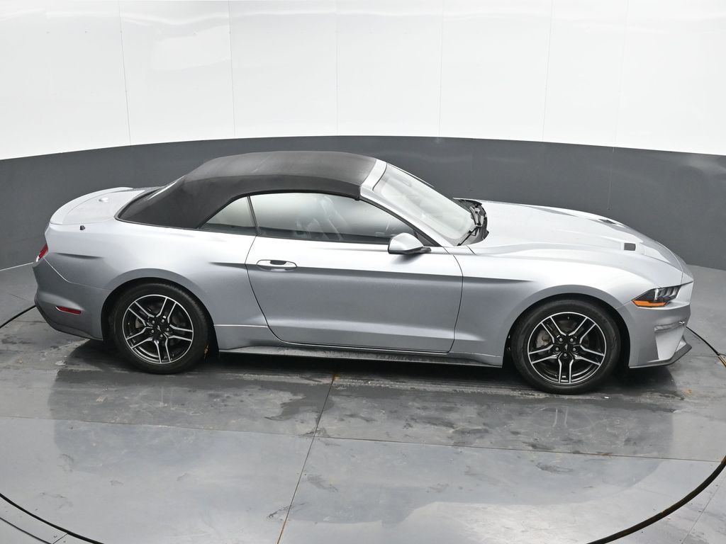 Vehicle image 12 of 50