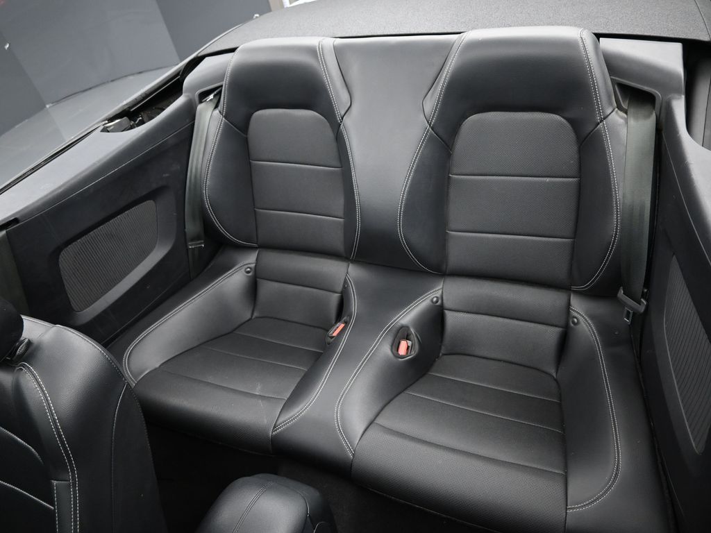 Vehicle image 41 of 50