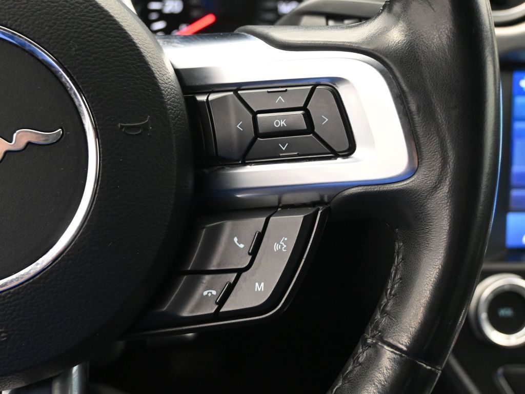 Vehicle image 28 of 50