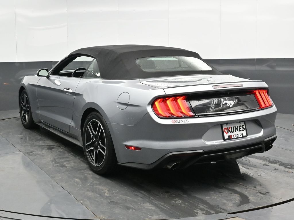 Vehicle image 9 of 50