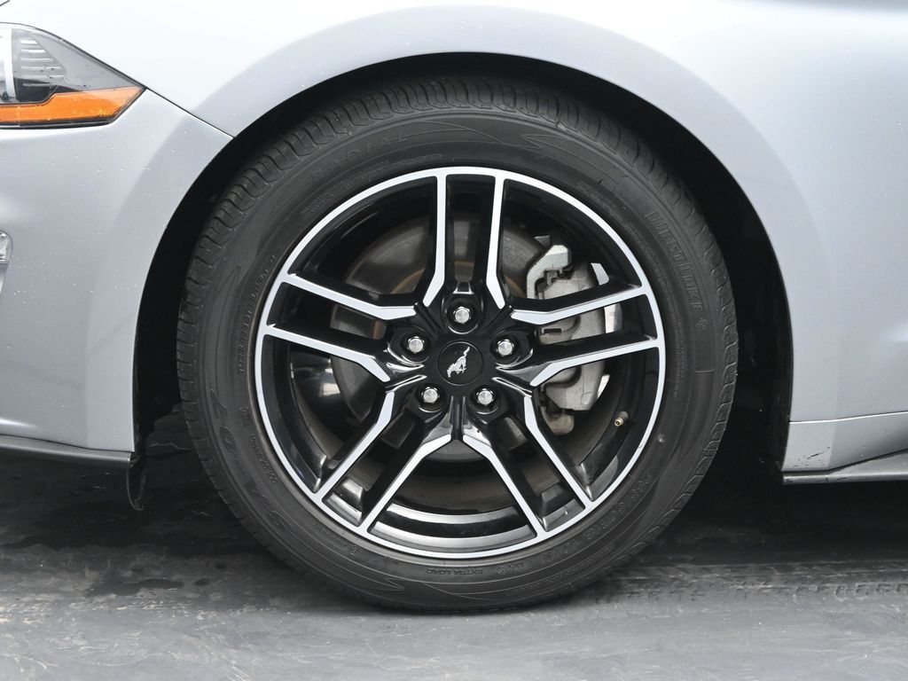 Vehicle image 47 of 50