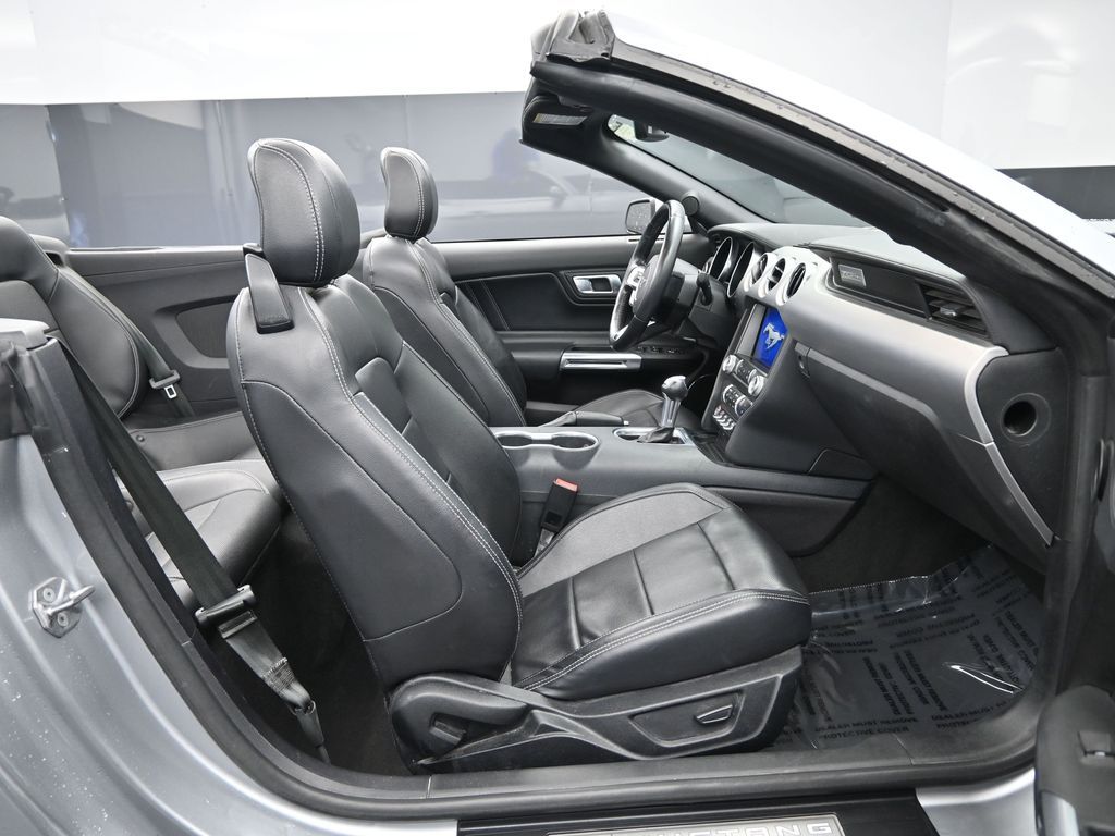 Vehicle image 44 of 50