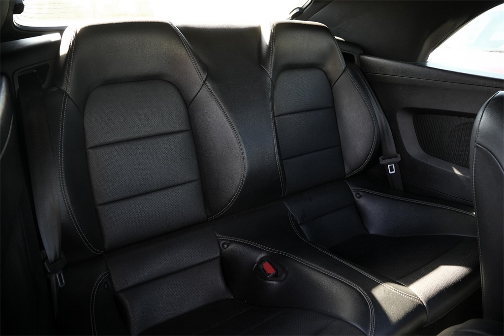 2022 Ford Mustang EcoBoost Premium Image 8 of 30