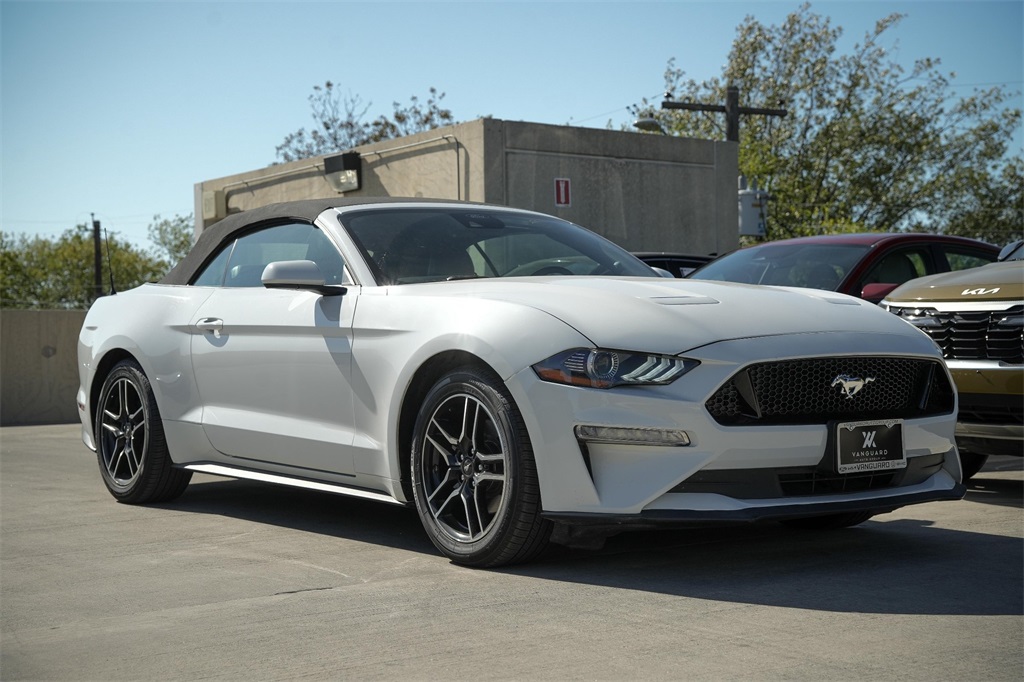2022 Ford Mustang EcoBoost Premium Image 2 of 30