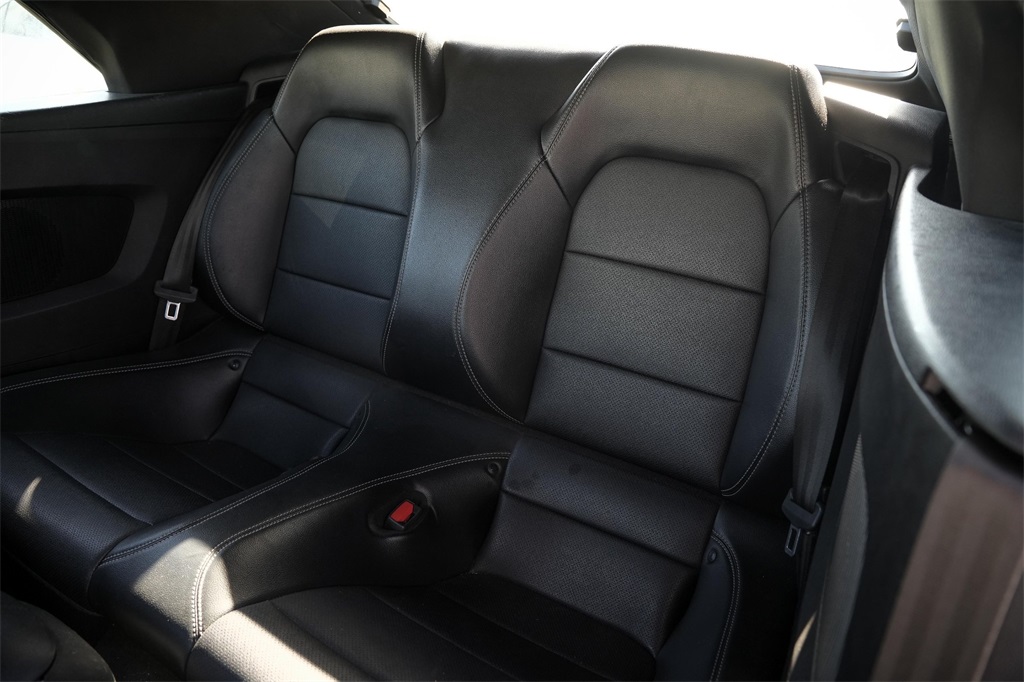 2022 Ford Mustang EcoBoost Premium Image 9 of 30