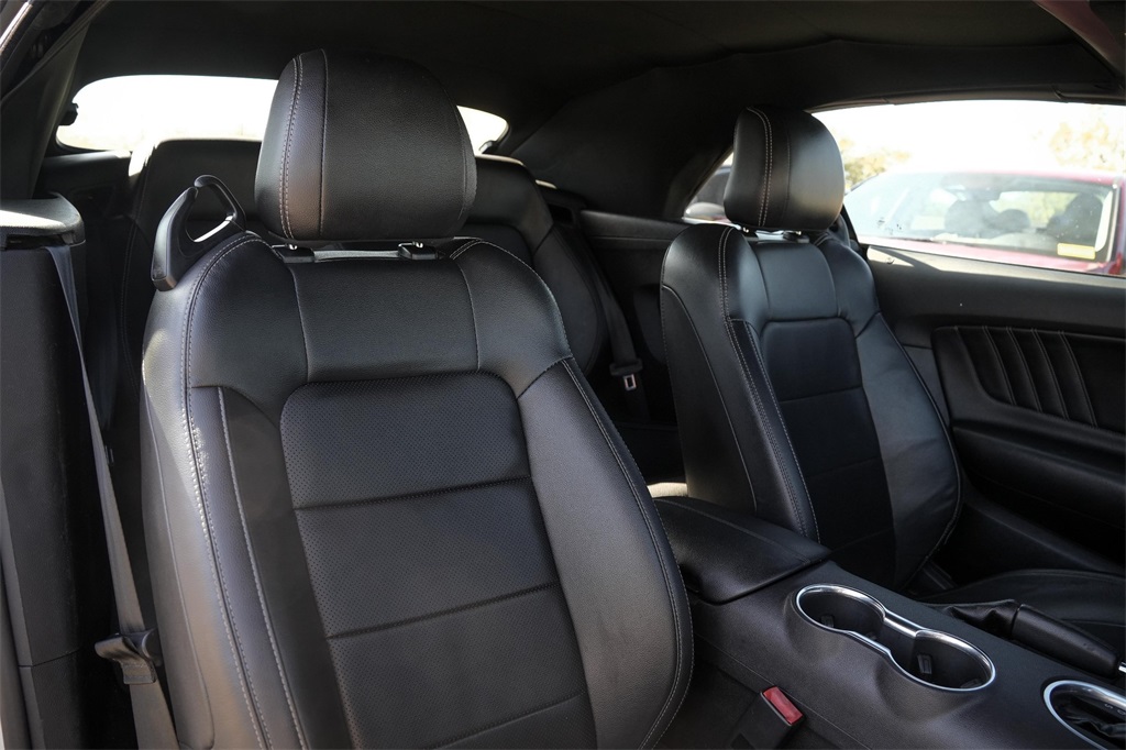 2022 Ford Mustang EcoBoost Premium Image 10 of 30