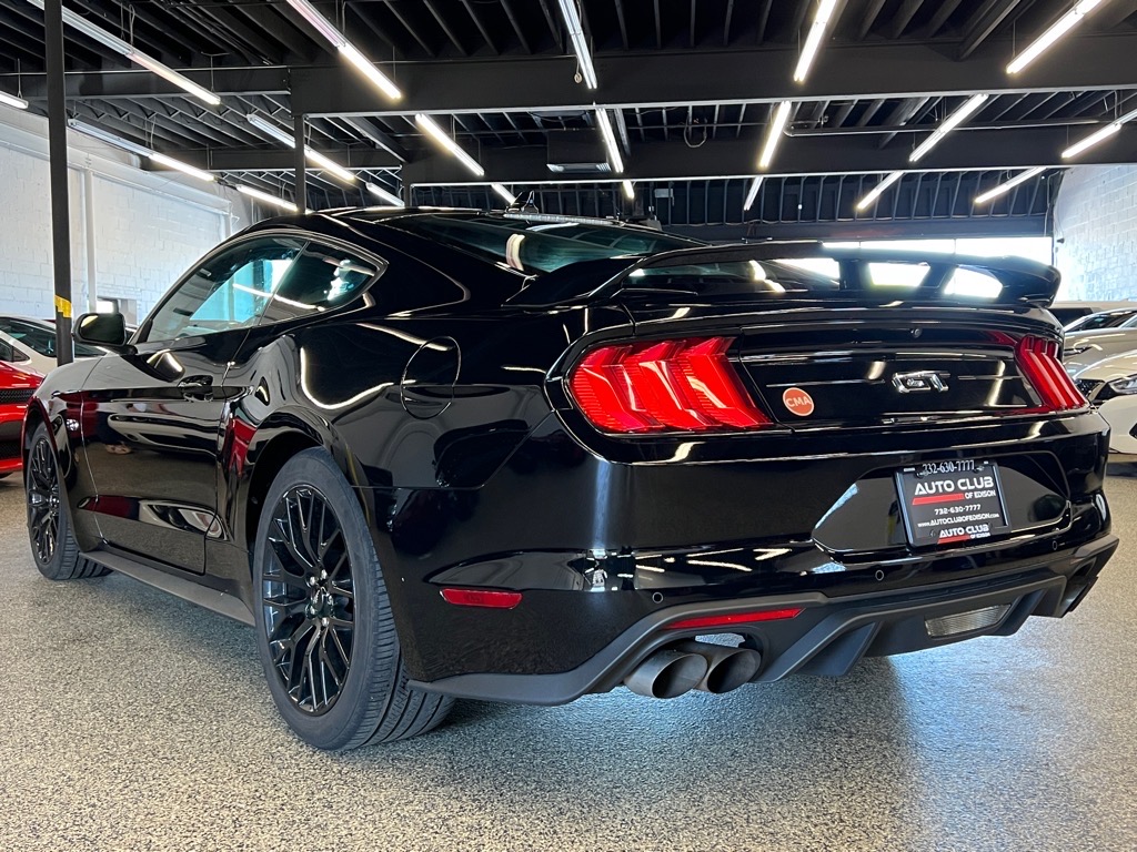 Vehicle image 4 of 22