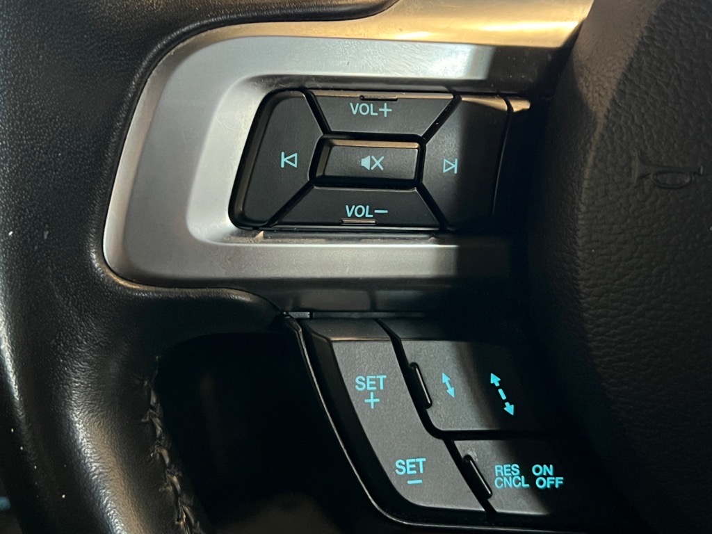 Vehicle image 10 of 22