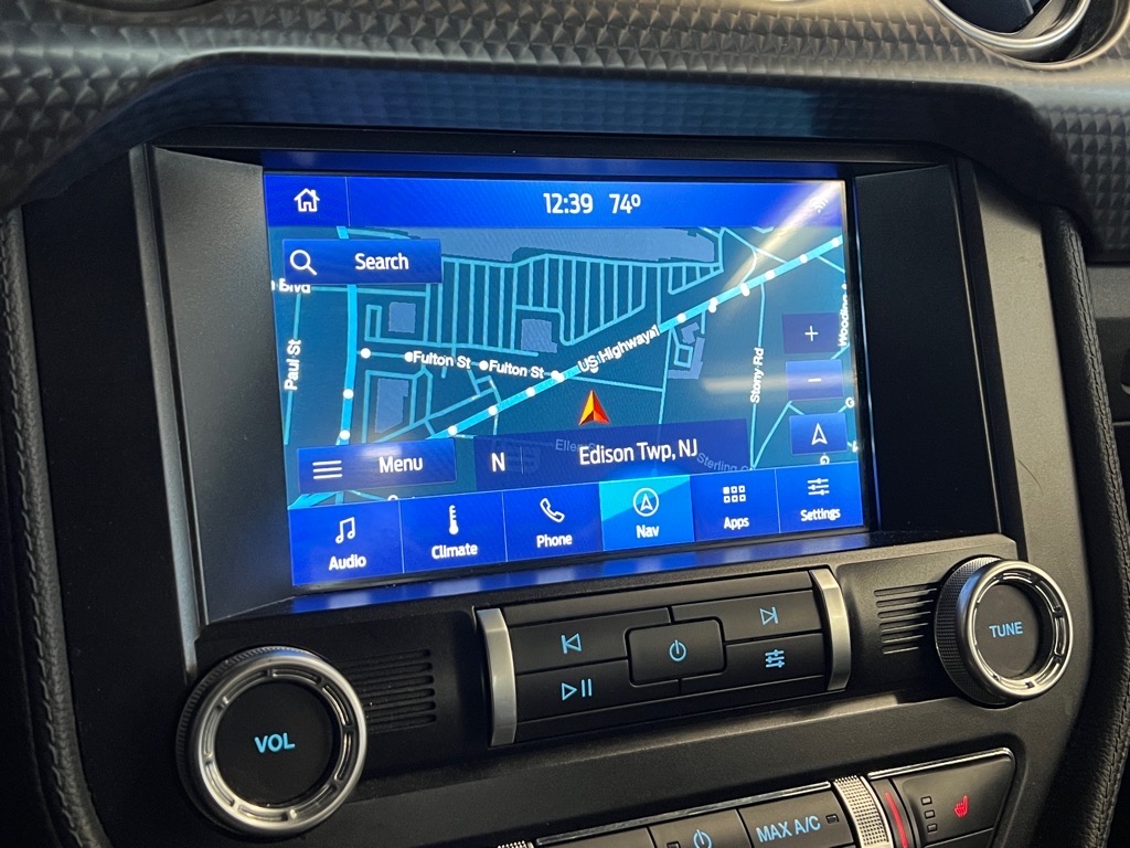 Vehicle image 13 of 22