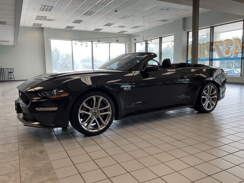 2022 Ford Mustang GT Premium Image 1 of 27