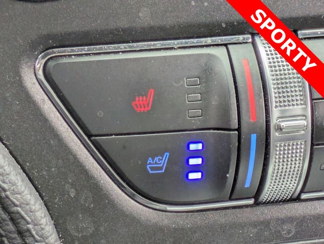 2022 Ford Mustang GT Premium Image 27 of 34