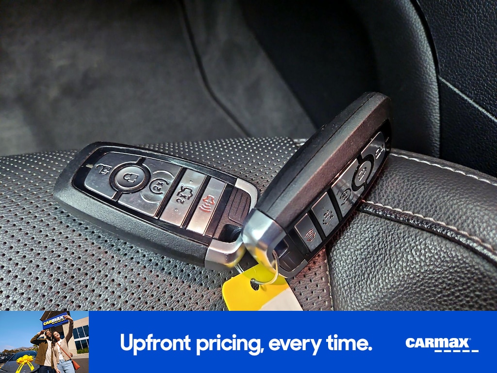 2022 Ford Mustang GT Premium Image 17 of 23