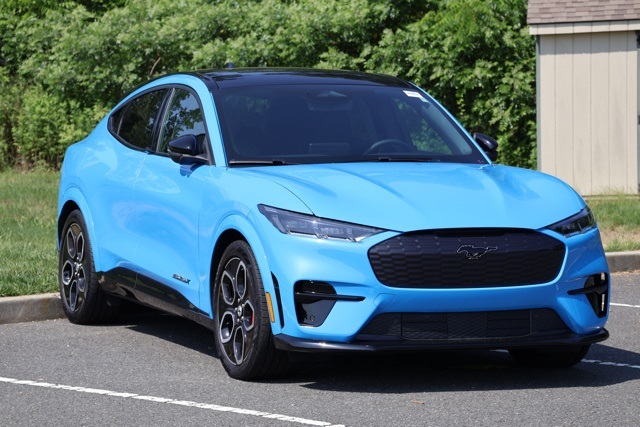 Vehicle image 3 of 29