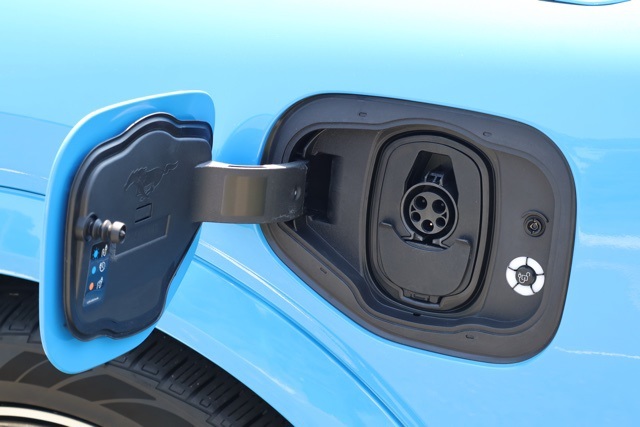 Vehicle image 22 of 29