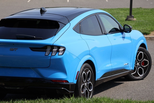 Vehicle image 5 of 29