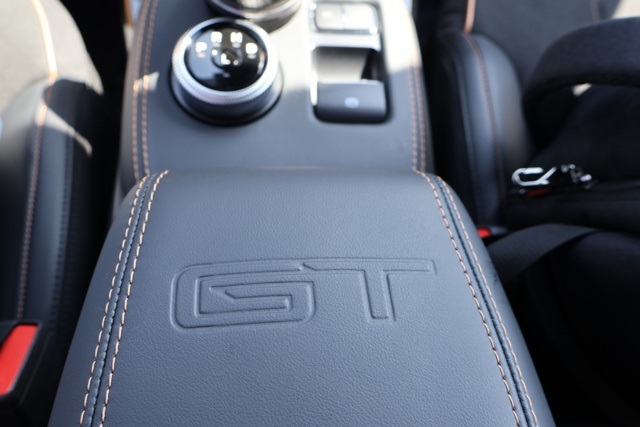 Vehicle image 25 of 29