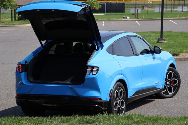 Vehicle image 6 of 29