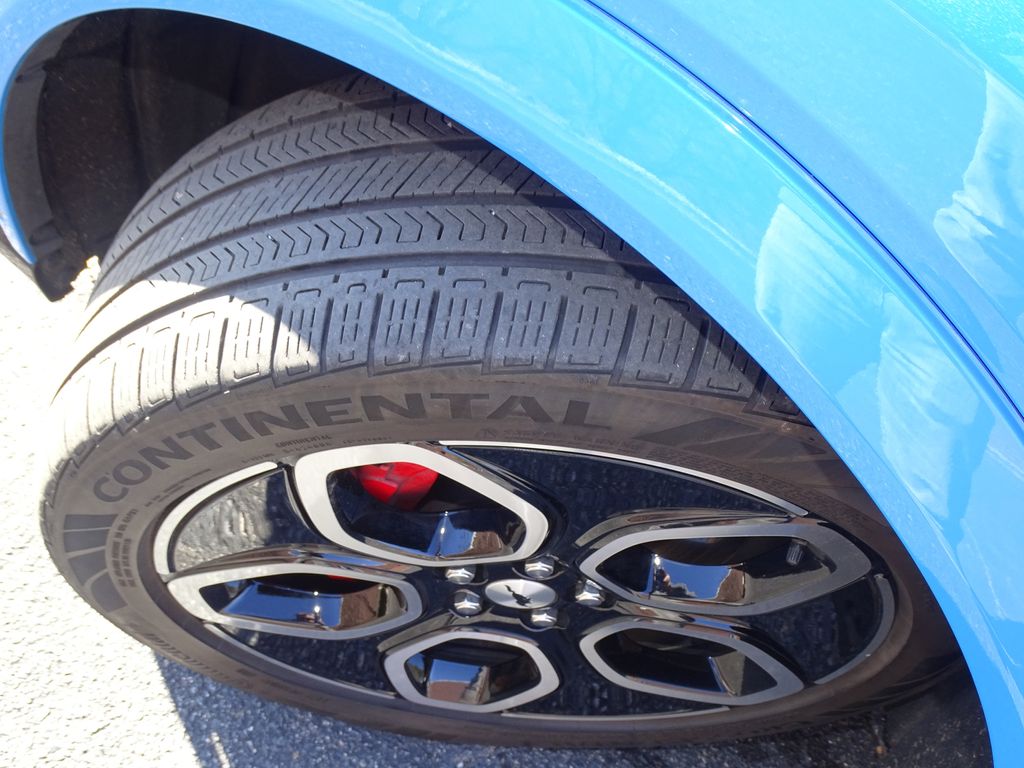 Vehicle image 34 of 36