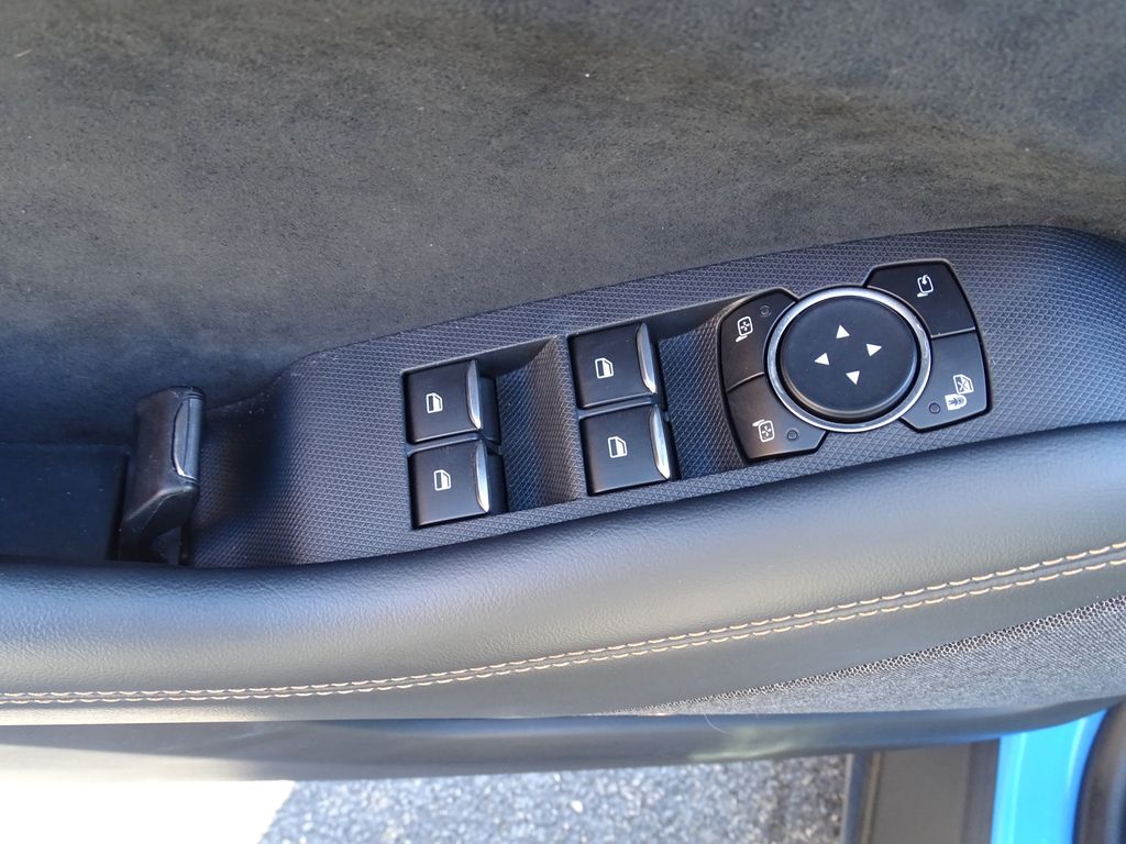 Vehicle image 14 of 36