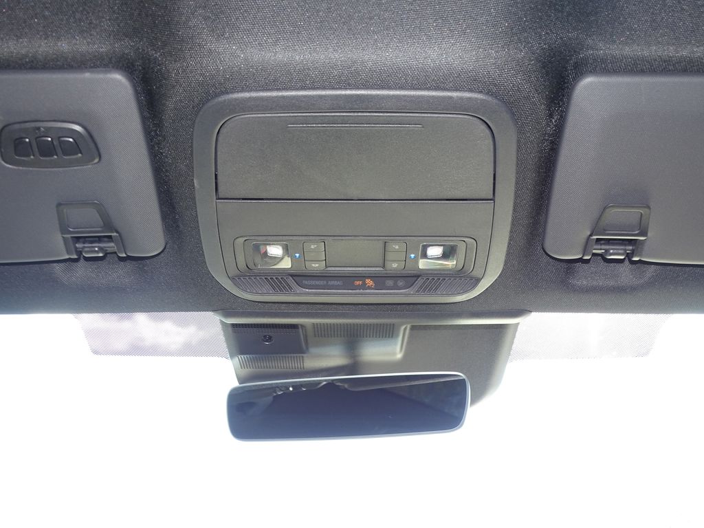 Vehicle image 25 of 36