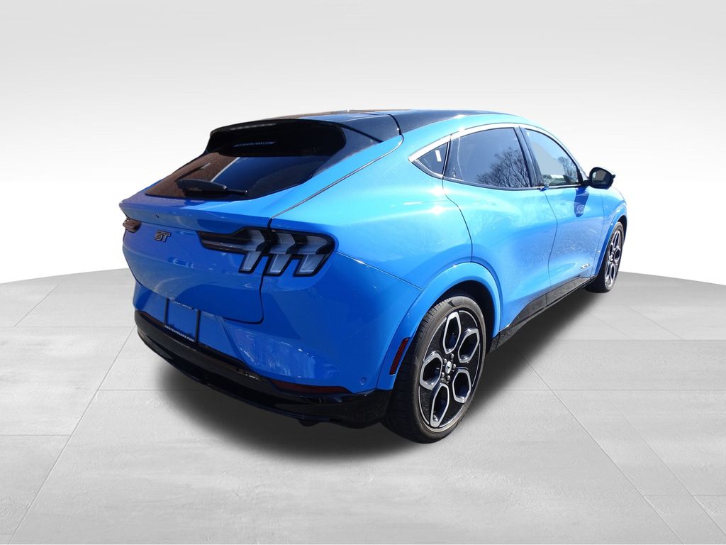 Vehicle image 2 of 36