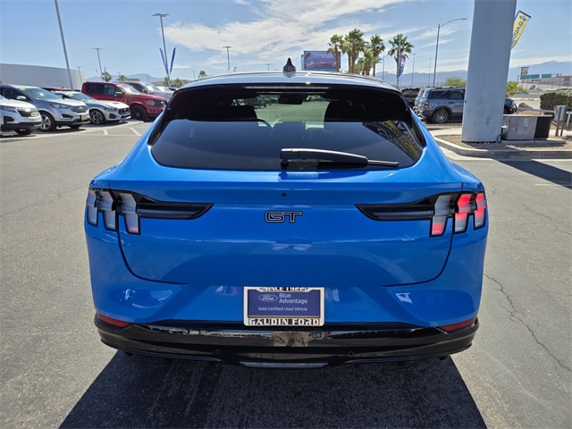 Vehicle image 9 of 33