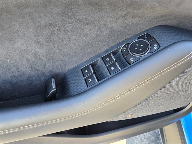 Vehicle image 20 of 33