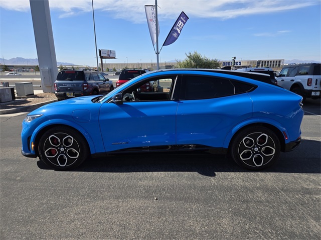 Vehicle image 7 of 33