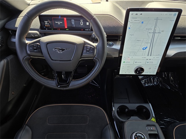 Vehicle image 14 of 33