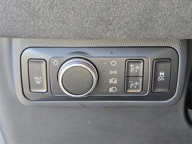 Vehicle image 26 of 33