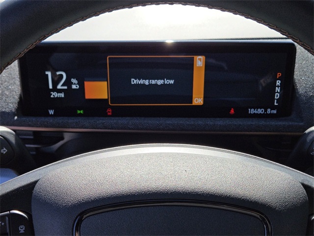 Vehicle image 22 of 33