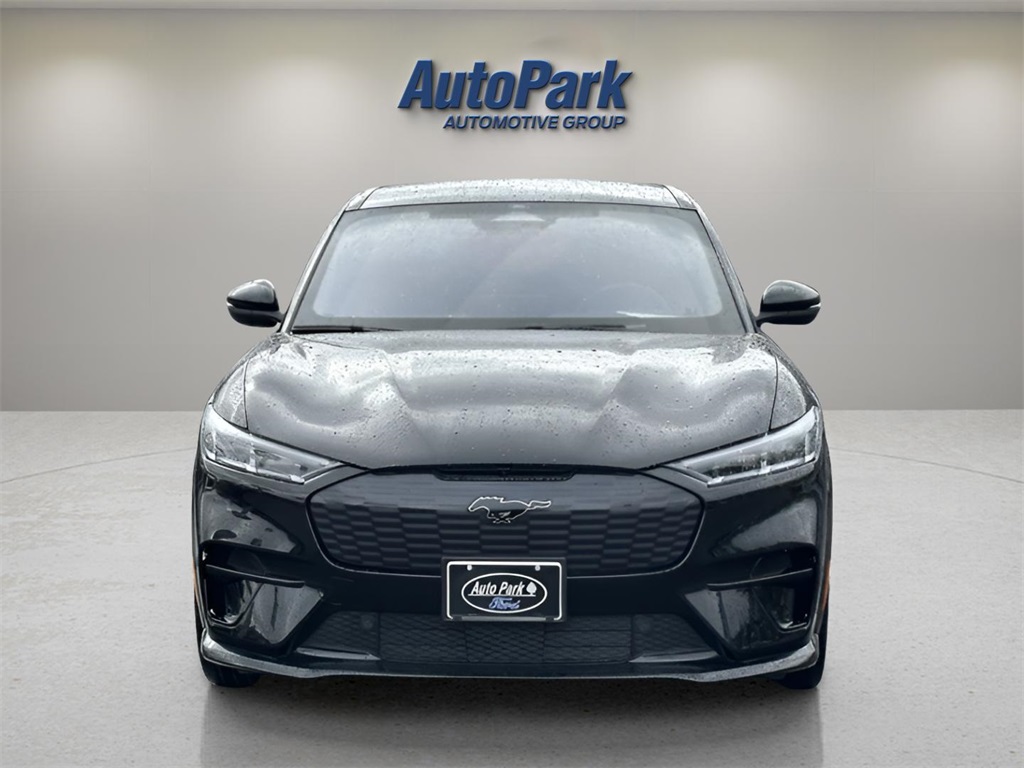Vehicle image 2 of 34