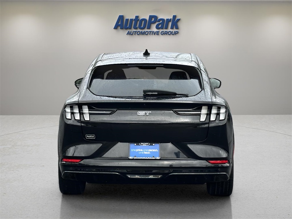 Vehicle image 6 of 34