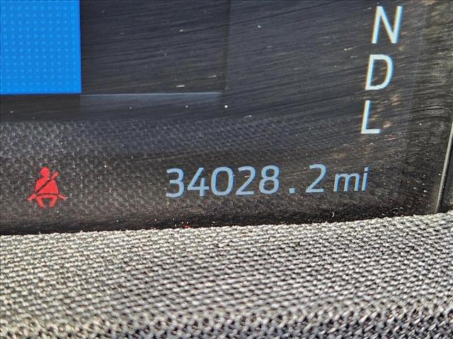 Vehicle image 11 of 25
