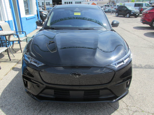 Vehicle image 7 of 43