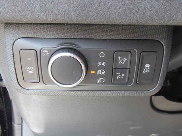 Vehicle image 34 of 43