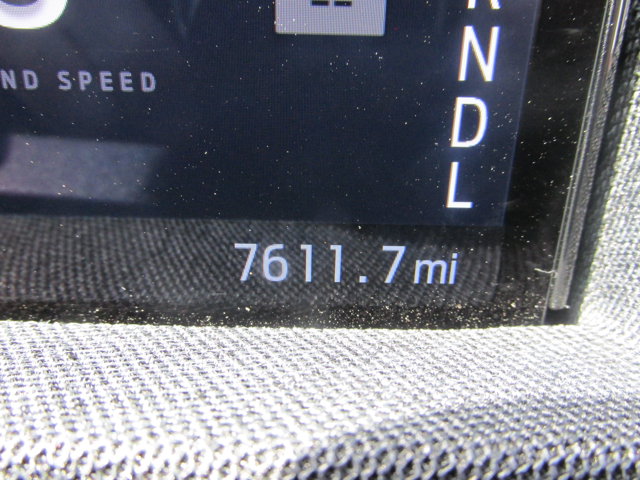 Vehicle image 35 of 43